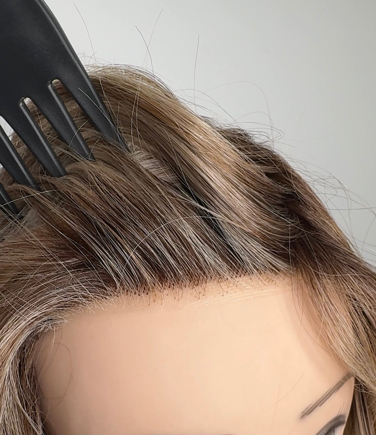 City Roast wig - Butterbeer Blonde - Belle Tress Cafe Collection *CLEARANCE*