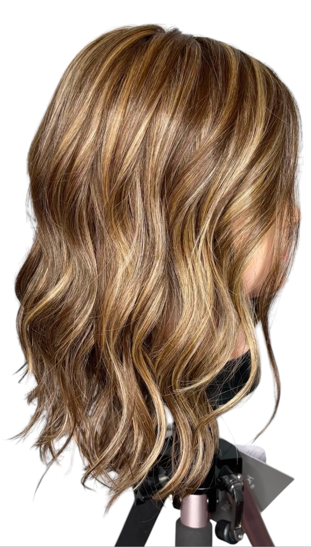 Raquel Welch - Wavy Day wig - RL9/24 SS (Shaded Iced Cafe Latte) *CLEARANCE*