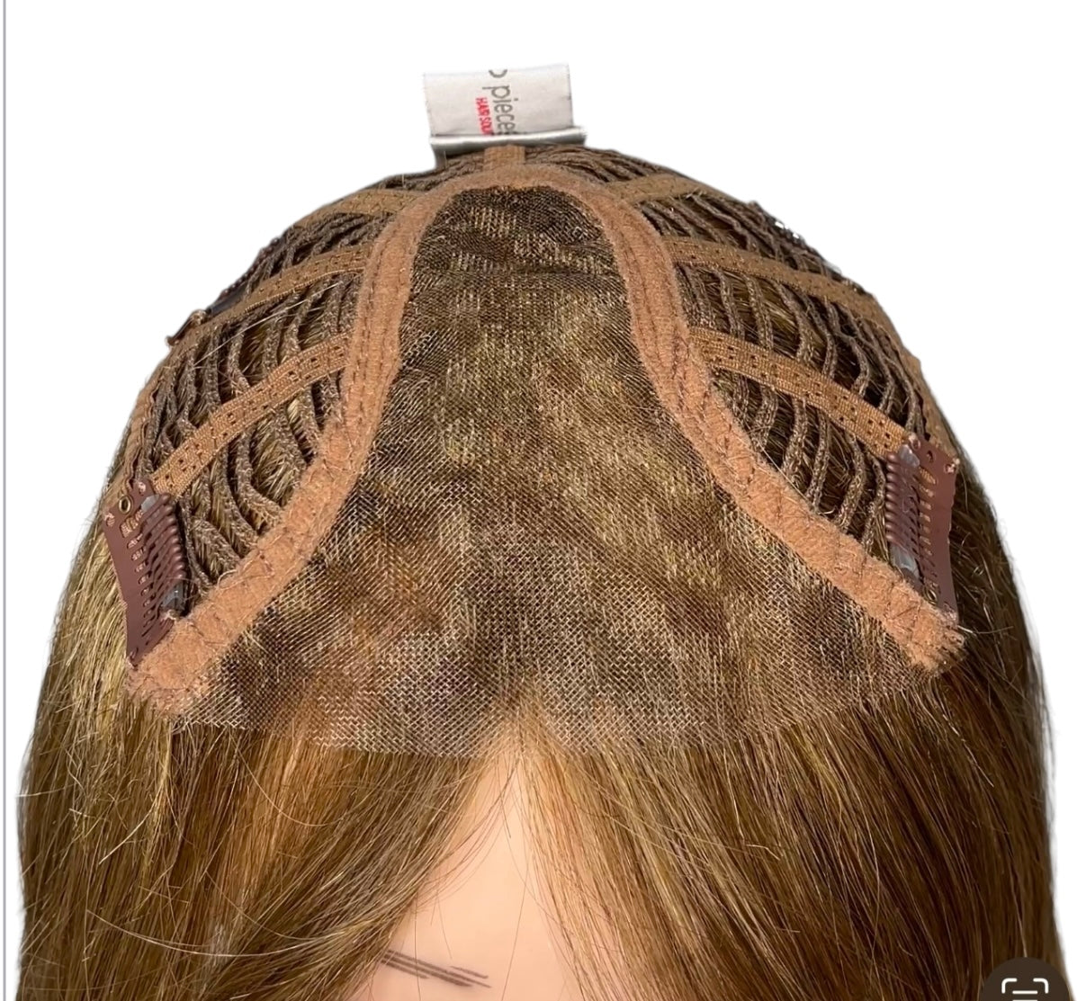 Gisela Mayer - Top Bob topper - 14/20/25R *CLEARANCE*