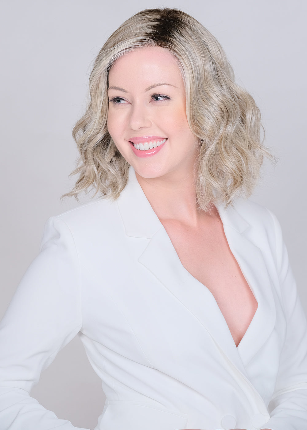 Caliente Hand Tied V wig - Belle Tress Cafe Collection