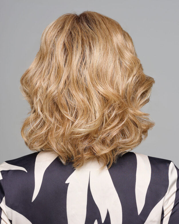 Director's Pick wig - Raquel Welch Sheer Luxury Collection