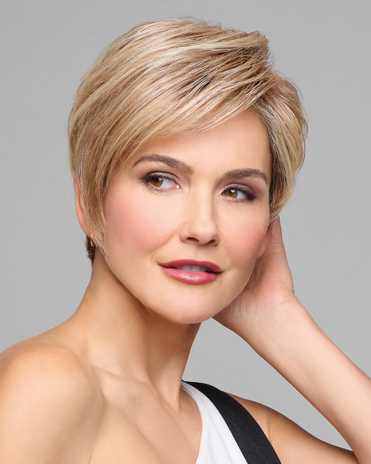 Monologue wig - Raquel Welch Sheer Luxury Collection