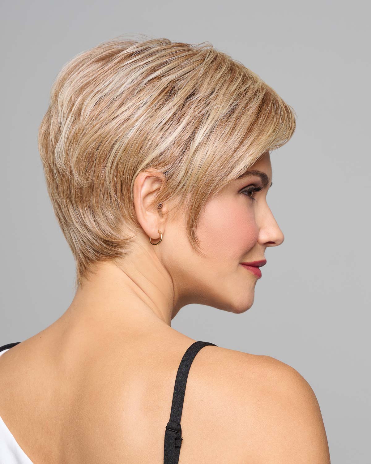 Monologue wig - Raquel Welch Sheer Luxury Collection