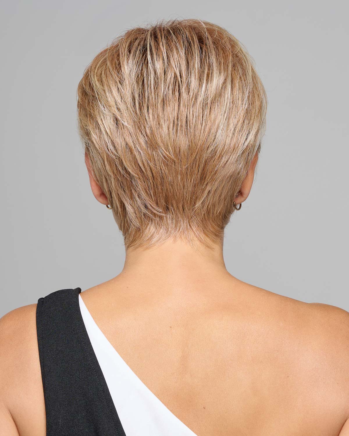 Monologue wig - Raquel Welch Sheer Luxury Collection