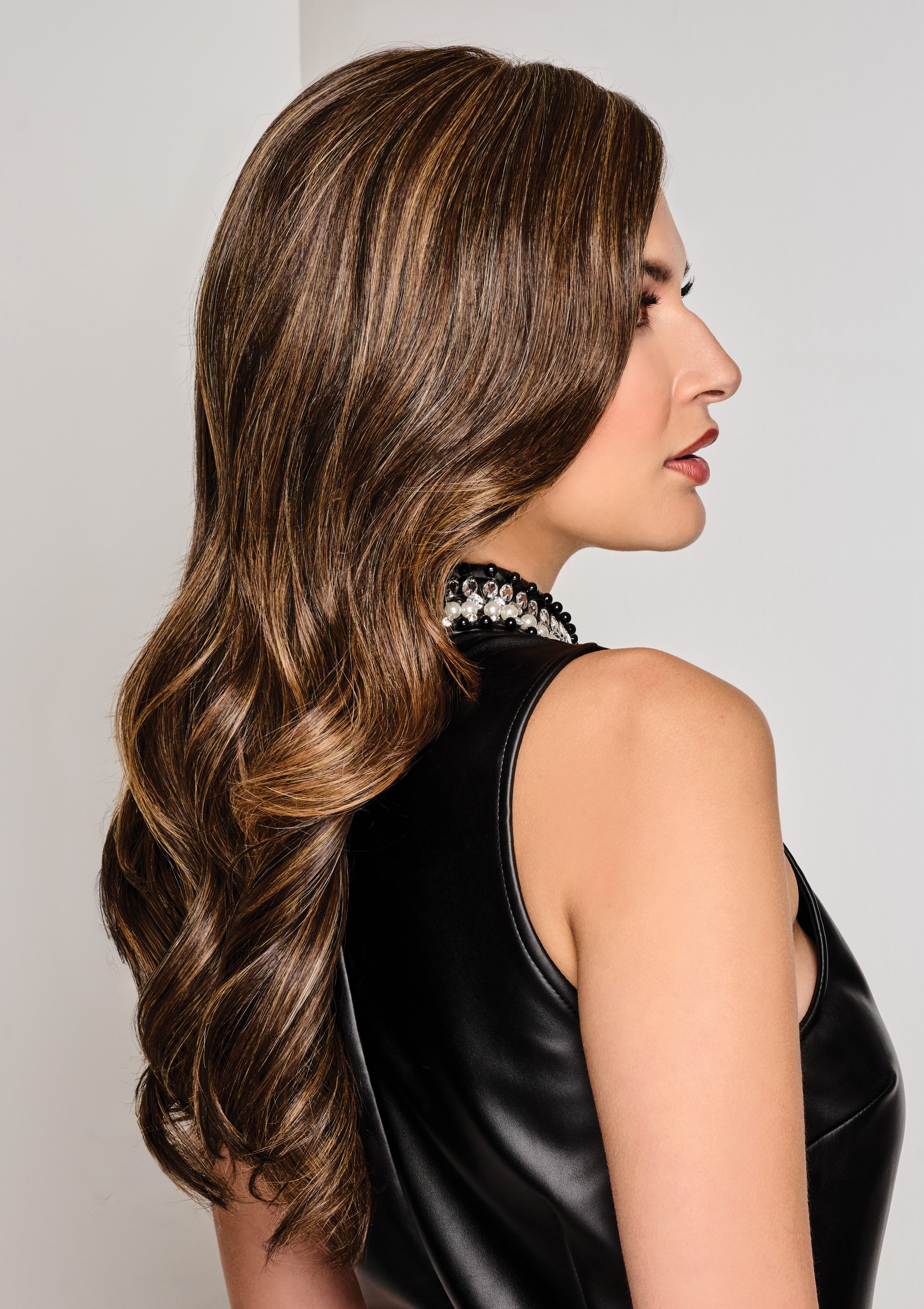 Model Mode wig - Raquel Welch Signature Collection