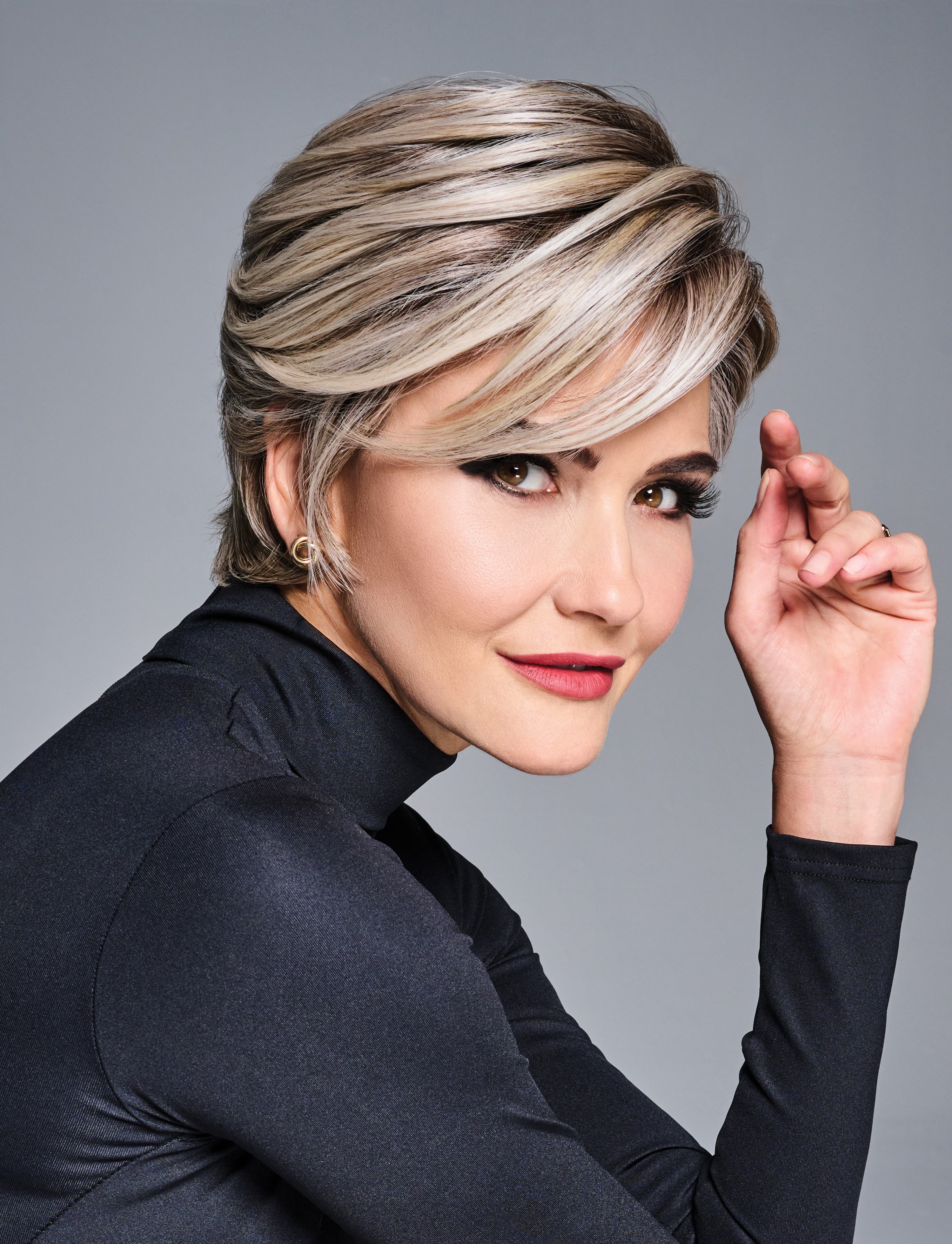 Posh Premiere wig - Raquel Welch Sheer Luxury FeatherLite Collection