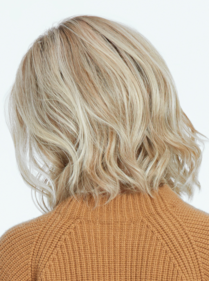 Raquel Welch - Simmer wig - RL19/23 SS (Shaded Biscuit) *CLEARANCE*