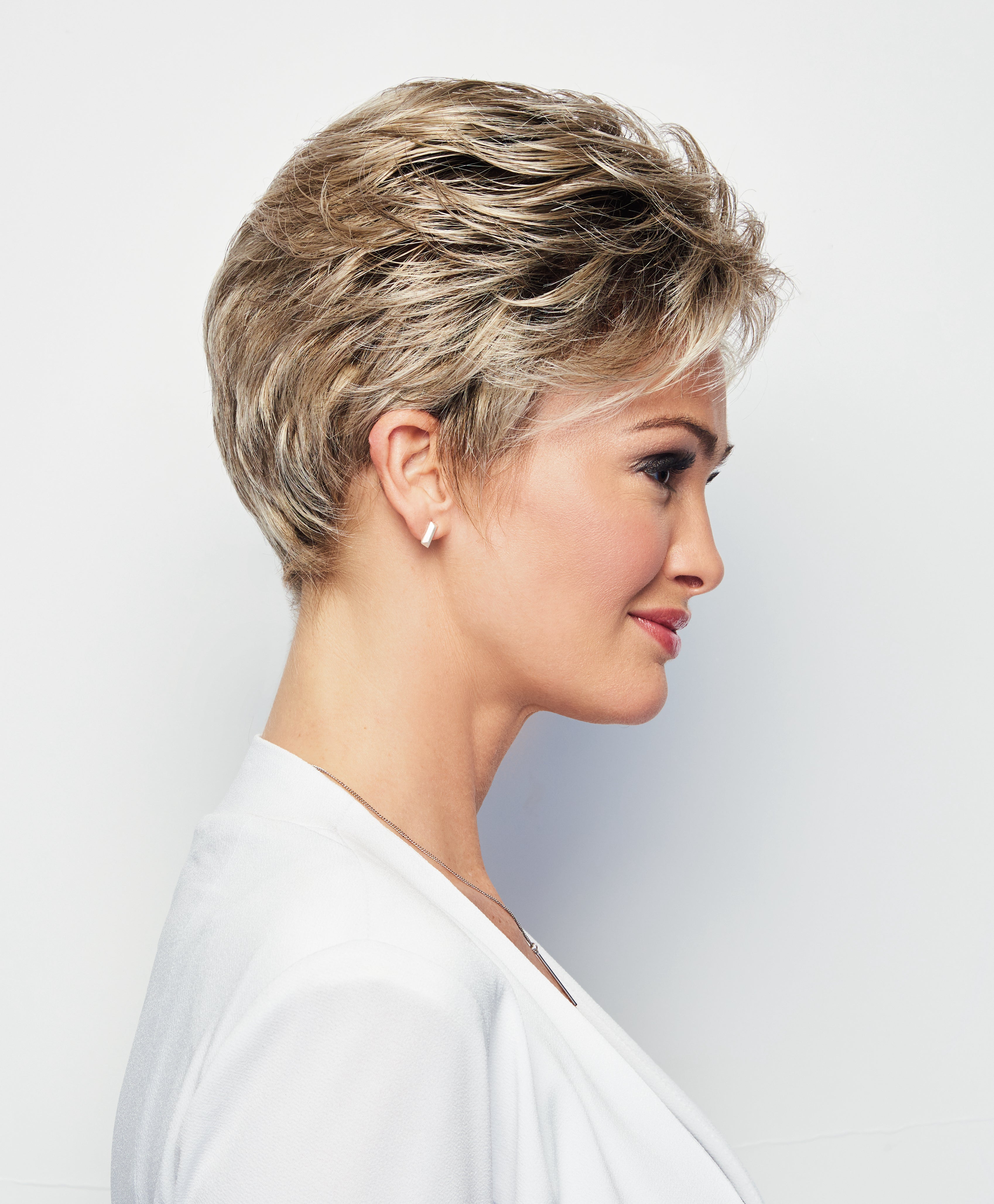 Winner Elite wig - Raquel Welch Signature Collection