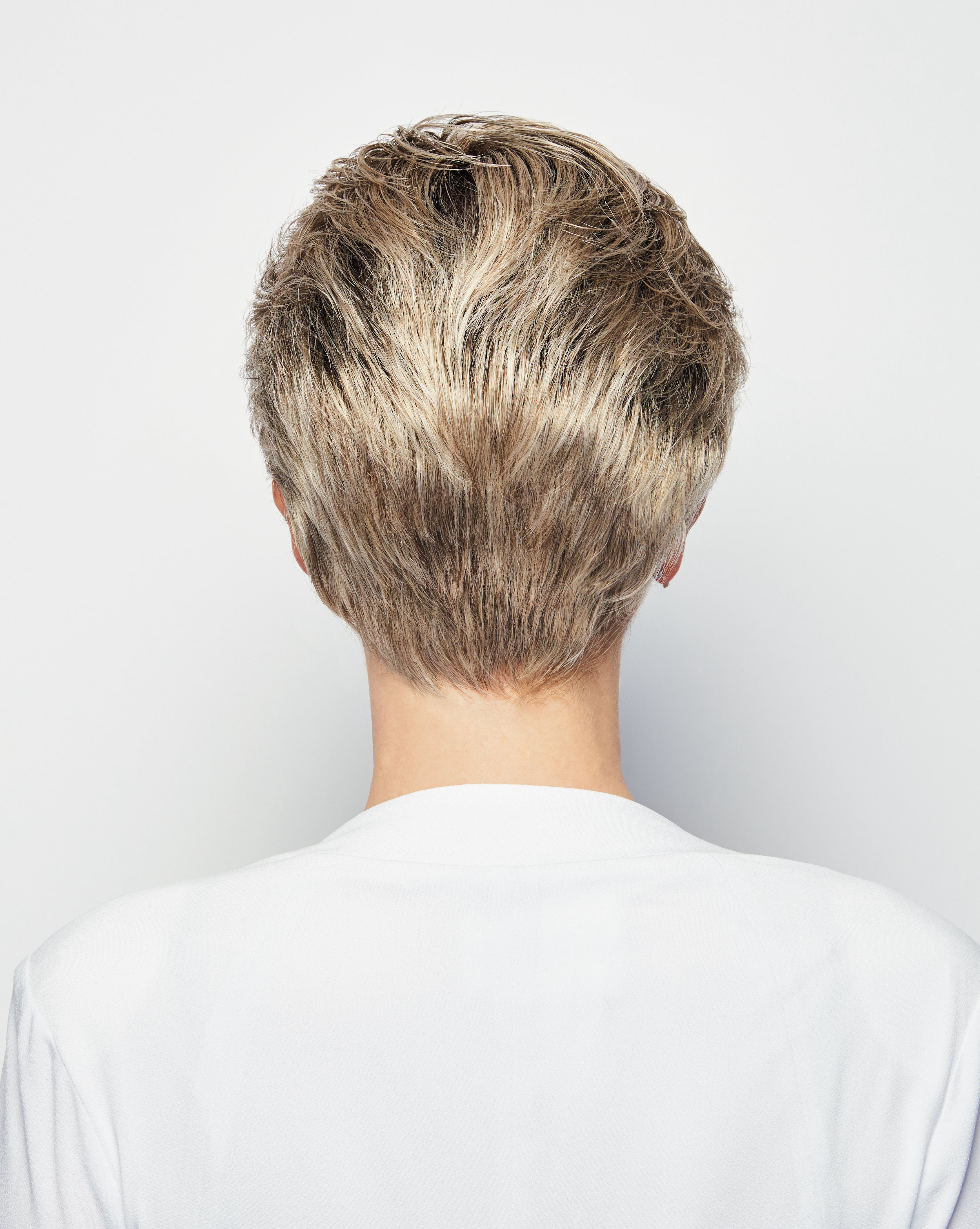 Winner Elite wig - Raquel Welch Signature Collection