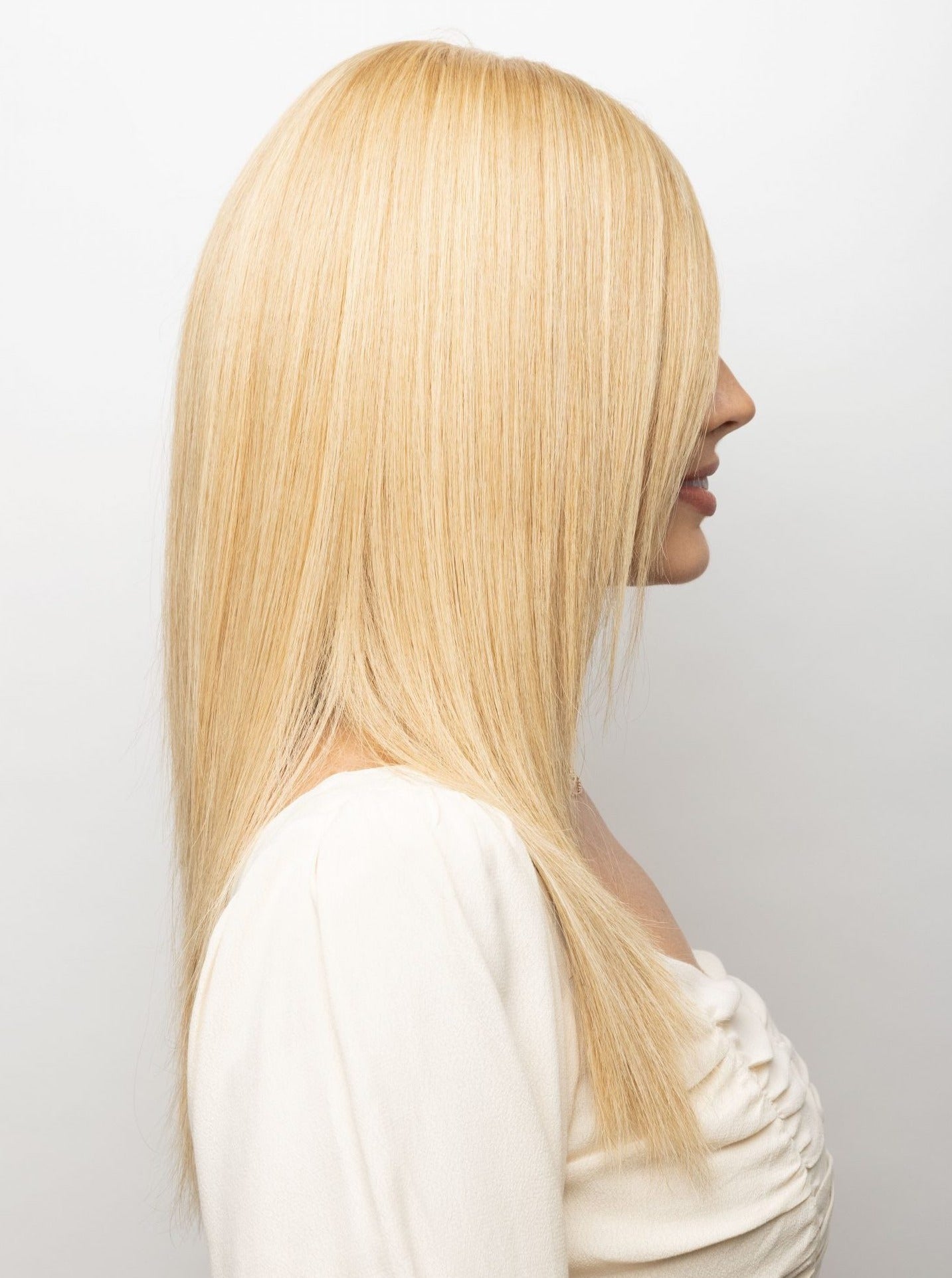 Lily wig - Rene of Paris Orchid Collection