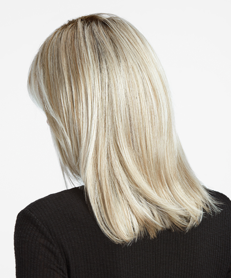 Raquel Welch Watch Me Wow lace front synthetic wig SS23 Vanilla