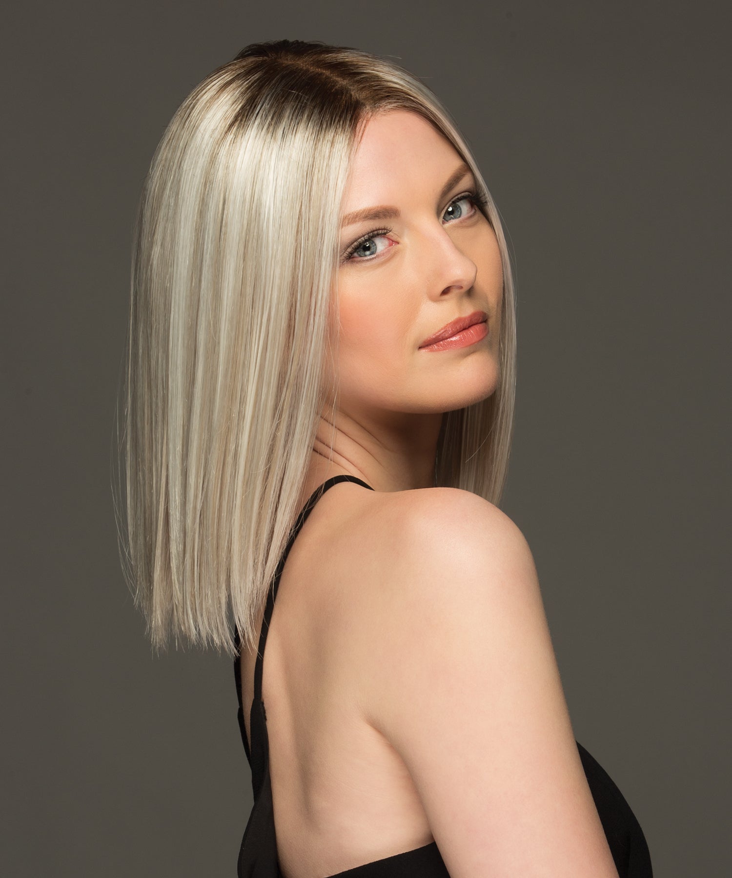 Estetica Designs Sutton synthetic wig  Silversun RT8